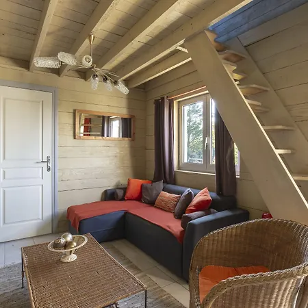 Domaine Du Grand Bec Oda ve Kahvaltı 4*