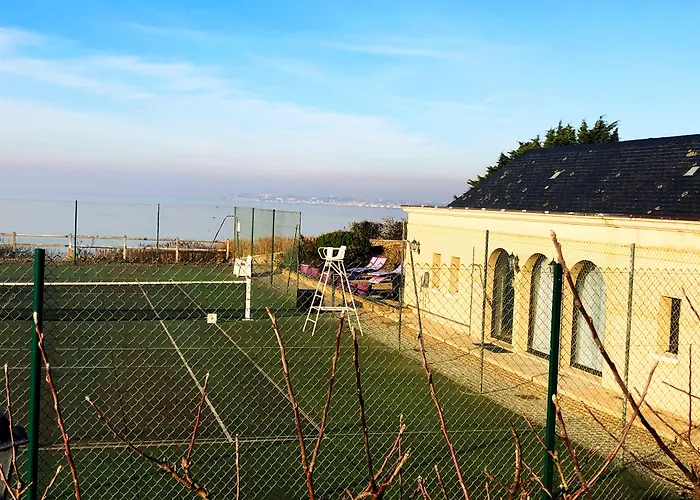 Domaine Du Grand Bec Bed and breakfast